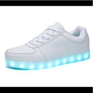 LED LIGHT UP SHOES
